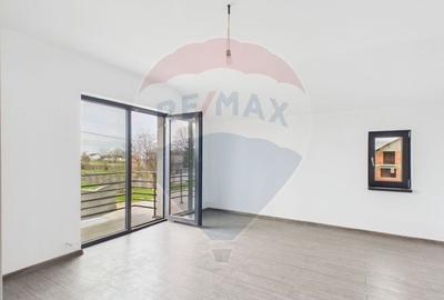 Casă cu 5 camere cu Teren 559 Mp în Samurcași - 14