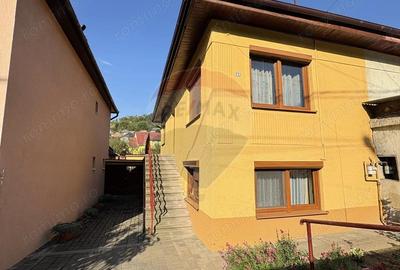 Casa 4 camere, 2 bai, curte 450mp, zona Baznei - 2