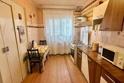 Apartament cu 3 camere semidecomandat în Titan - 4