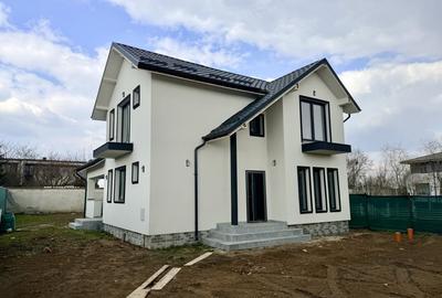 Casă individuală cu 5 camere cu Teren 502 Mp în Crevedia - 1