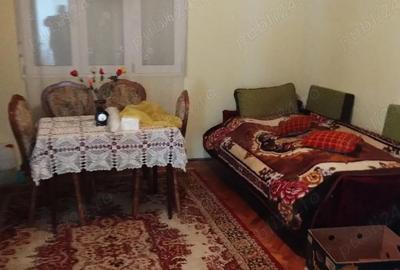 Casă cu Teren 376 Mp în Central - 2