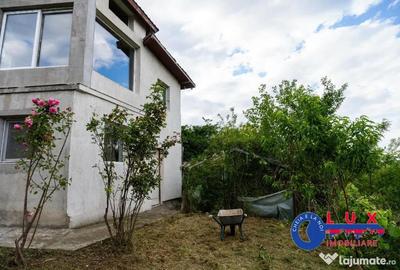 Casă cu 4 camere cu Teren 326 Mp în Somova - 1
