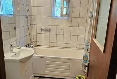 Vand apartament 4 camere etajul 1 zona Micro 4 Vand apartament 4 camere etajul 1 zona Micro 4 - 7