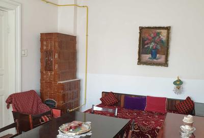 Casă cu 4 camere cu Teren 939 Mp în Central - 6