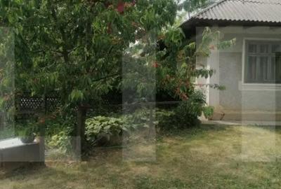 Casă cu 3 camere cu Teren 1724 Mp în Brăești - 1