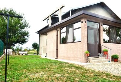 Casa de vanzare in Vacaresti, 7 km de Targoviste - spatiu generos, liniste. - 12