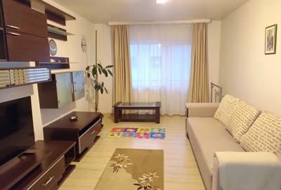Apartament cu 3 camere decomandat în Exterior Vest