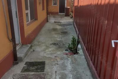 Casa ce contine 3 apartamente sectorul 1, zona Strada Chitilei - 2