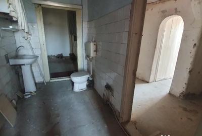 Apartament cu 5 camere semidecomandat în Central - 10