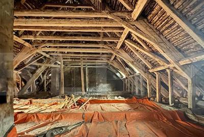 Pod spai?os, transformabil in apartamente, 285 mp, Pia?a - 11