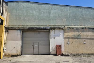 Spațiu comercial, de 1,000 mp, în Argeșelu - 2