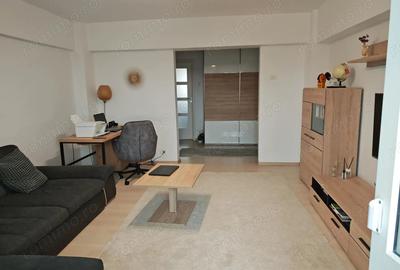 Apartament cu 3 camere decomandat în Sud - 2