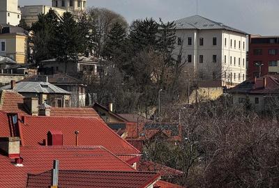 Apartament cu 3 camere decomandat, mobilat în Ultracentral - 1