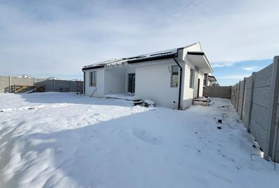 Casa Individuala la intrare in Berceni / 4 Camere / 2 Bai / Dressing - 1