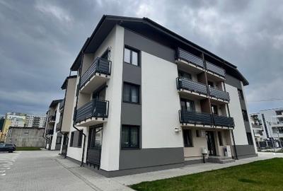 Apartament cu 3 camere decomandat în Tractorul - 1