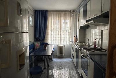 Apartament cu 3 camere în Central - 1