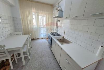 Apartament cu 3 camere de închiriat, zona Centrală, str. Mihai Viteazu - 4