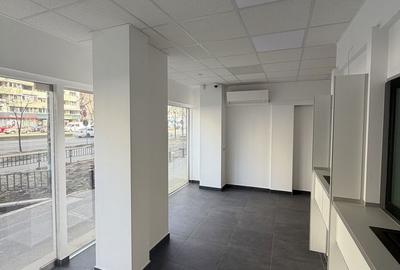 Spațiu comercial, de 76 mp, în Central