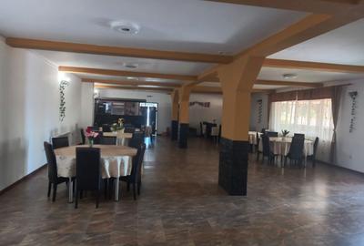 Casă cu 4 camere în Central - 2