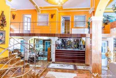 Casă cu 7 camere cu Teren 2500 Mp în Central - 6