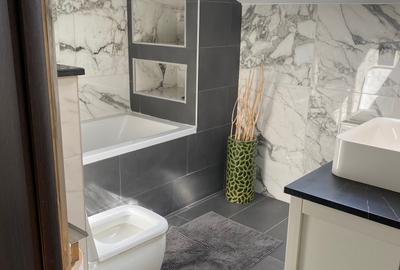 Duplex 4 camere+living, zona Piata 1 Mai, sp 180 mp, curte cu parcare - 16