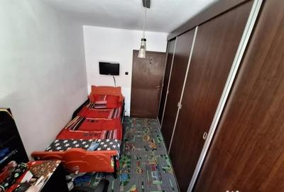 Apartament cu 3 camere decomandat în Muncii - 9