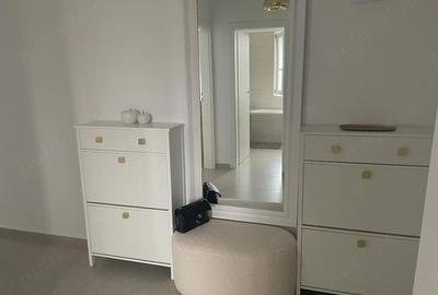 Apartament cu 2 camere decomandat în Tractorul - 5