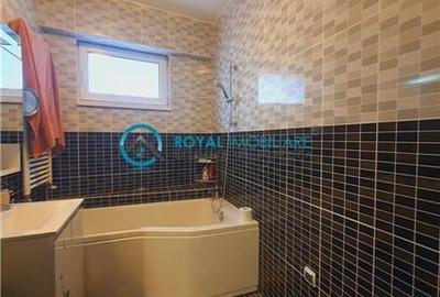 Royal Imobiliare - Vanzare apartament 3 camere zona 9 MAI - 20