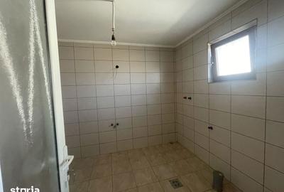 Casă cu 3 camere cu Teren 3500 Mp în Vicovu de Sus - 11