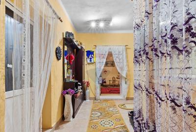 Casă cu 3 camere cu Teren 1222 Mp în Nădab - 2