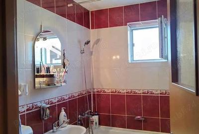 Apartament cu trei camere zona Bradet - 11