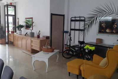 Spațiu comercial, de 170 mp, în Central - 8