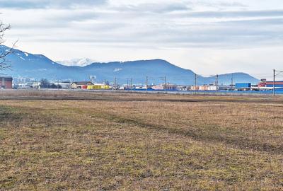 Teren Construcții intravilan de 1000 mp, în Tractorul - 1