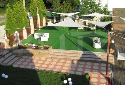 Spațiu comercial, de 293 mp, în Central - 10