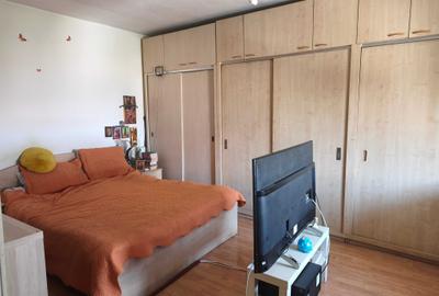 Apartament cu 4 camere decomandat în Central - 3