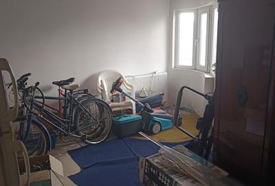 Casă cu 4 camere în Central - 8