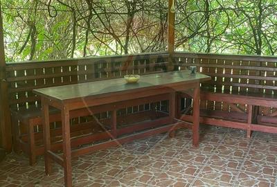 Casă individuală cu 5 camere cu Piscina în Central - 60