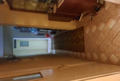 Apartament cu 3 camere decomandat în Balș - 2