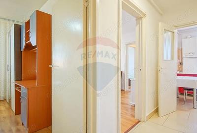 Apartament cu 3 camere semidecomandat în Astra