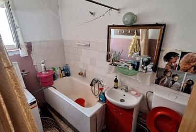 Apartament cu 3 camere în Traian - 5