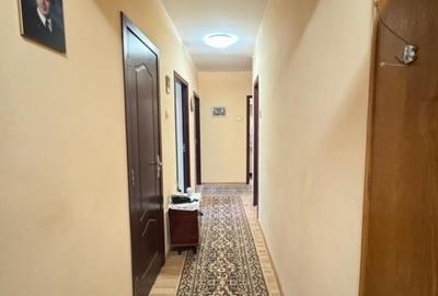 Apartament cu 4 camere decomandat în Dacia - 15