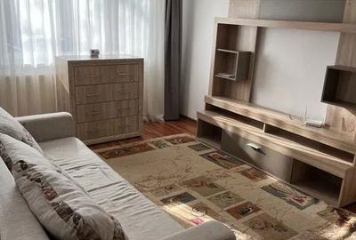 Apartament cu 3 camere decomandat în Central - 1