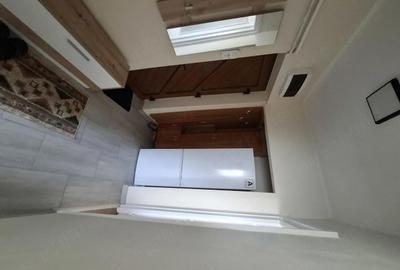 Apartament cu 3 camere semidecomandat în 14 Mai - 5