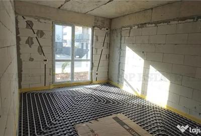 Apartament cu 4 camere semidecomandat în Colentina - 1