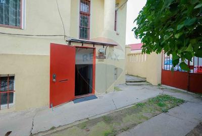 Spatiu comercial de vanzare situat ultracentral, str. George Enescu - 9