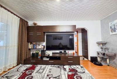 Apartament 3 camere semidecomandate, etaj 1, zona Zimbru, Miron Costin - 2