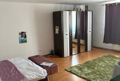 Casă cu 4 camere în Central - 3