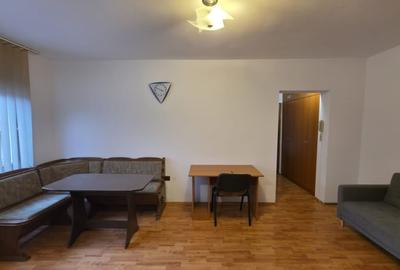 Apartament cu 2 camere semidecomandat, Str. Hameiului 3 - 3
