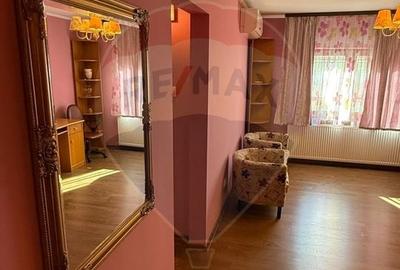 Apartament cu 4 camere decomandat, mobilat în Republicii - 8
