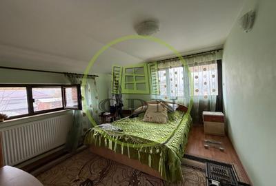 Casă individuală cu 7 camere cu Canalizare în Cârcea - 3